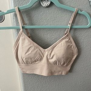 Lululemon ebb to street bra